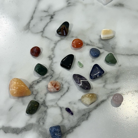 Assorted Crystal Collection - Picture 1 of 8